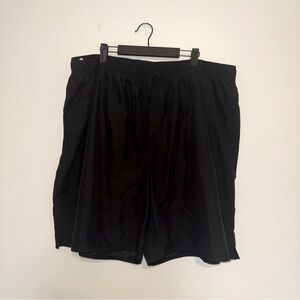 HB | Athletic Black Shorts with Lightweight Fabric